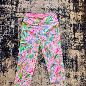 Lilly Pulitzer Women’s Cropped Tropical Pink and Green Leggings